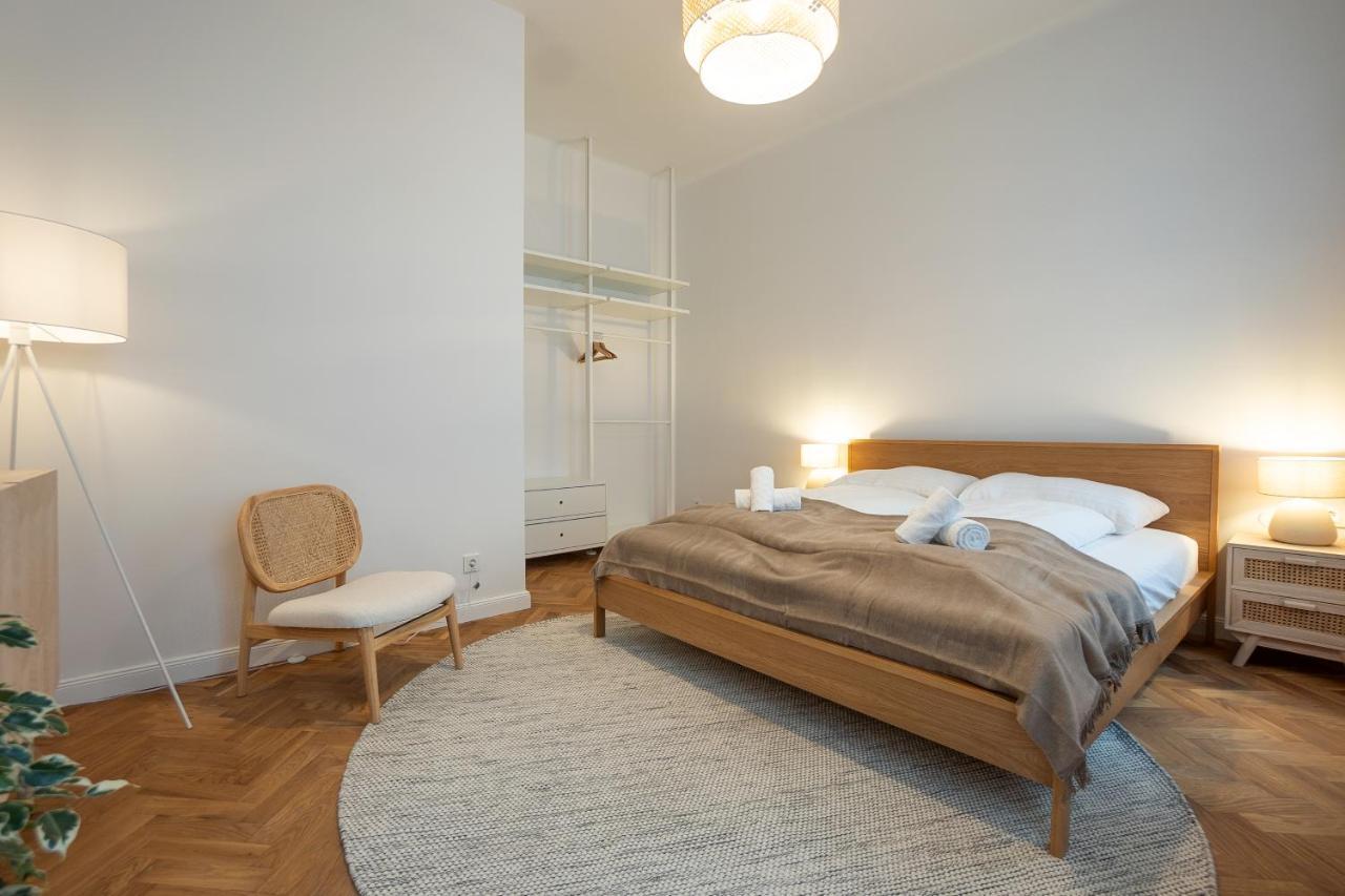 Chic 94m2 With A King-size Bed * Wien